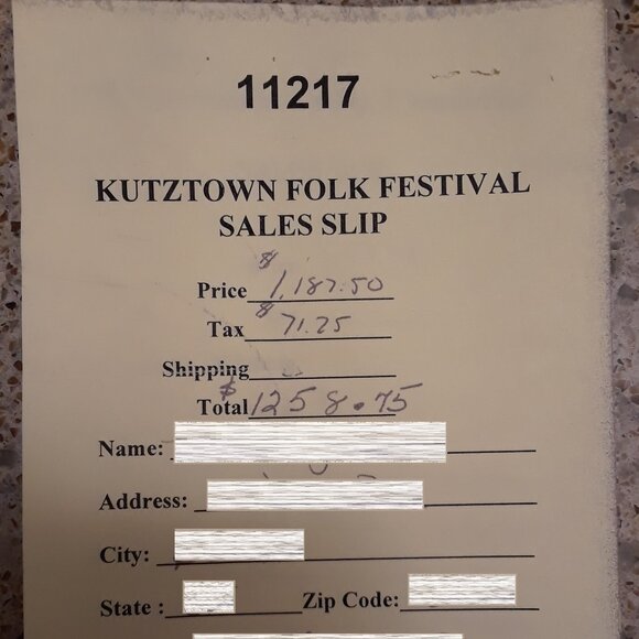 Authentic Hand-stitched Kutztown Amish Quilt - Queen Size - Picture 16 of 16